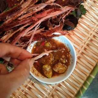 Chẳm chéo khô thơm ngon 200g túi hút chân không