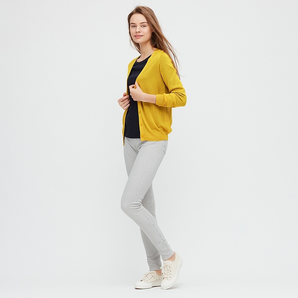 Áo khoác len cardigan mỏng nữ chống tia UV cổ tim xinh xắn của Uniqlo