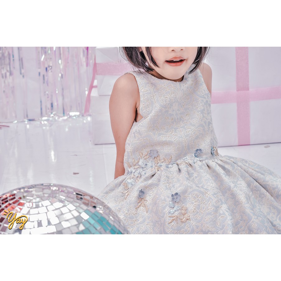 Váy Gấm Xanh Đính Hoa Cánh Tiên - Yay