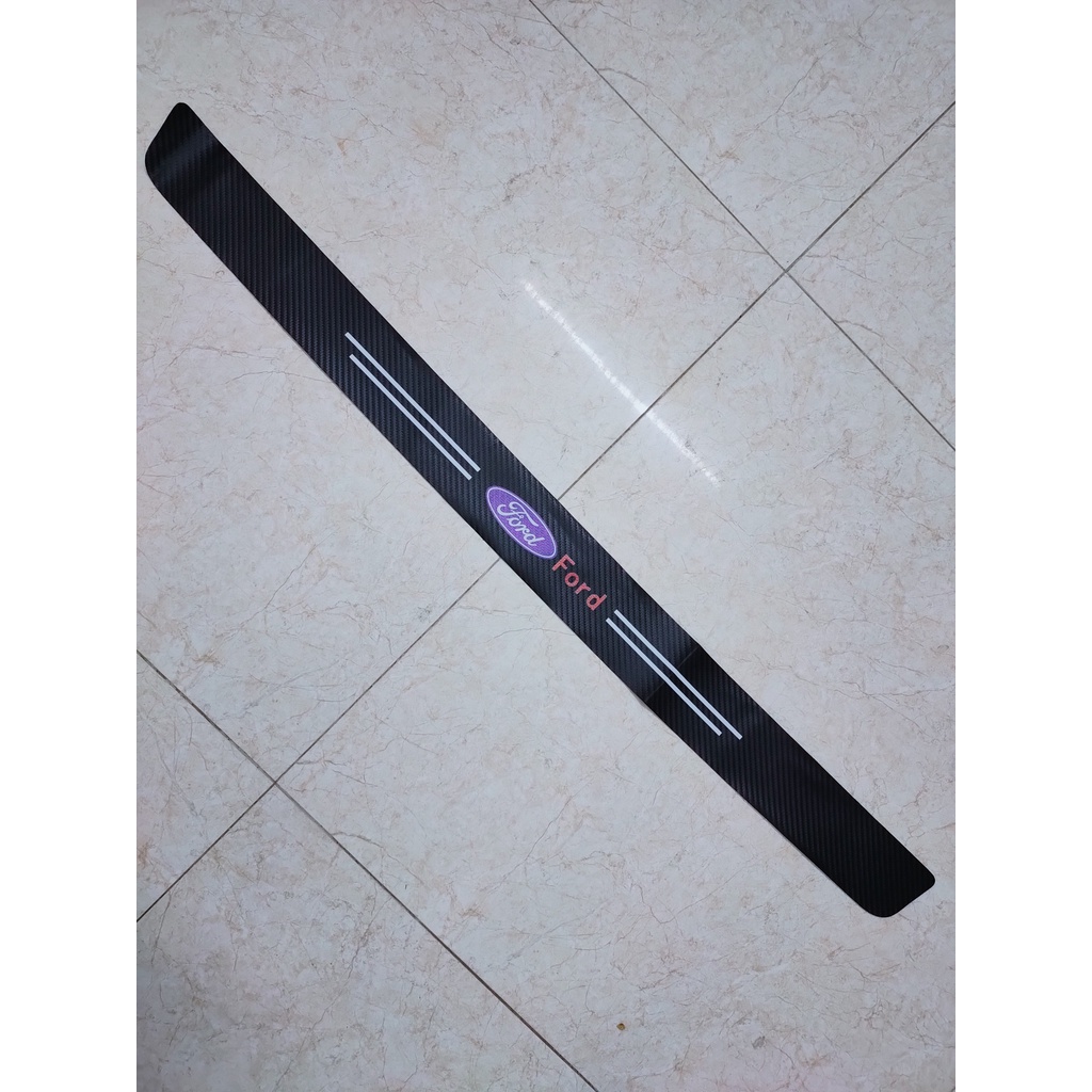 Nẹp dán vân carbon chống trầy xước bậc cửa, bậc cốp sau ô tô - Logo Ford