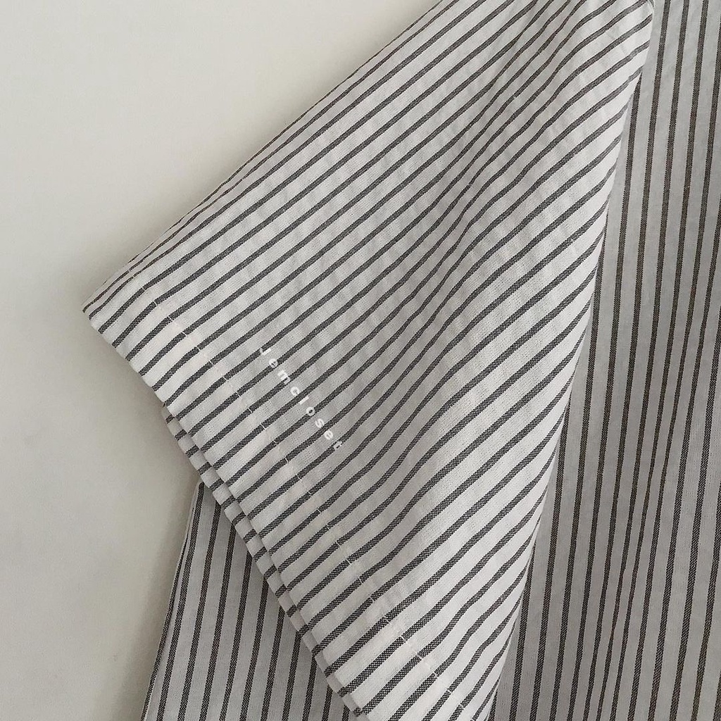 Áo Sơ Mi Tay Ngắn Kẻ Sọc JEM CLOSET Form Rộng Mix Đồ Siêu Cá Tính CONFI 10320