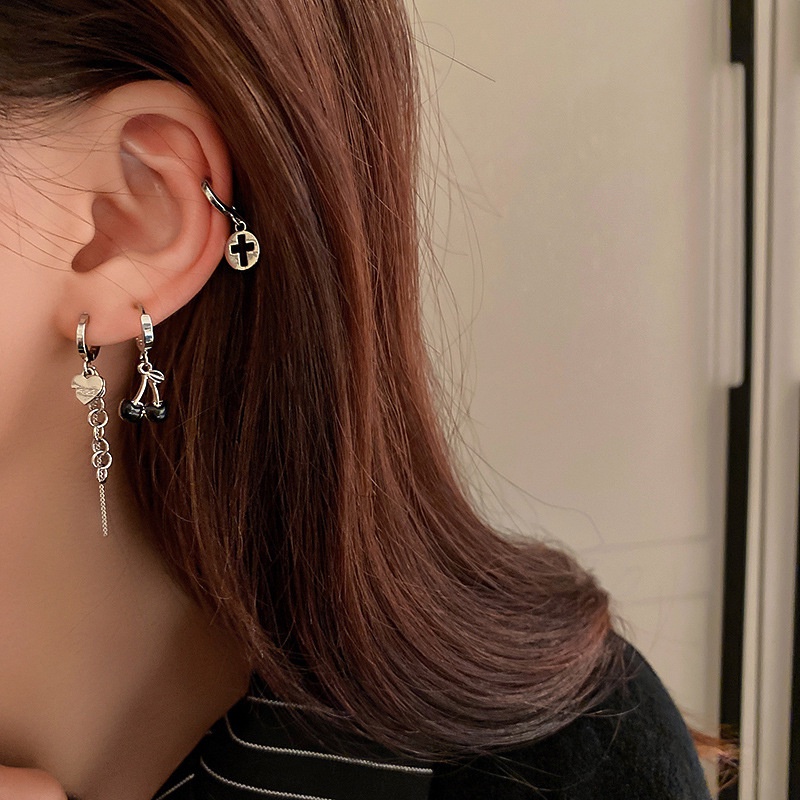 Set 4 Khuyên Tai Hình Quả Cherry Đen Đơn Giản Phong Cách Hàn Quốc 19A1492