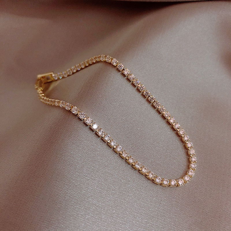 Vòng Tay Thiết Kế Cỡ Nhỏ Đính Đá Zircon Thời Trang Sang Trọng Cho Nữ