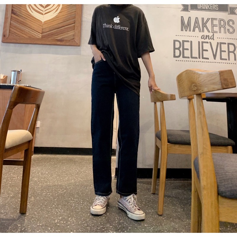 Quần jeans ống suông thẳng cạp cao