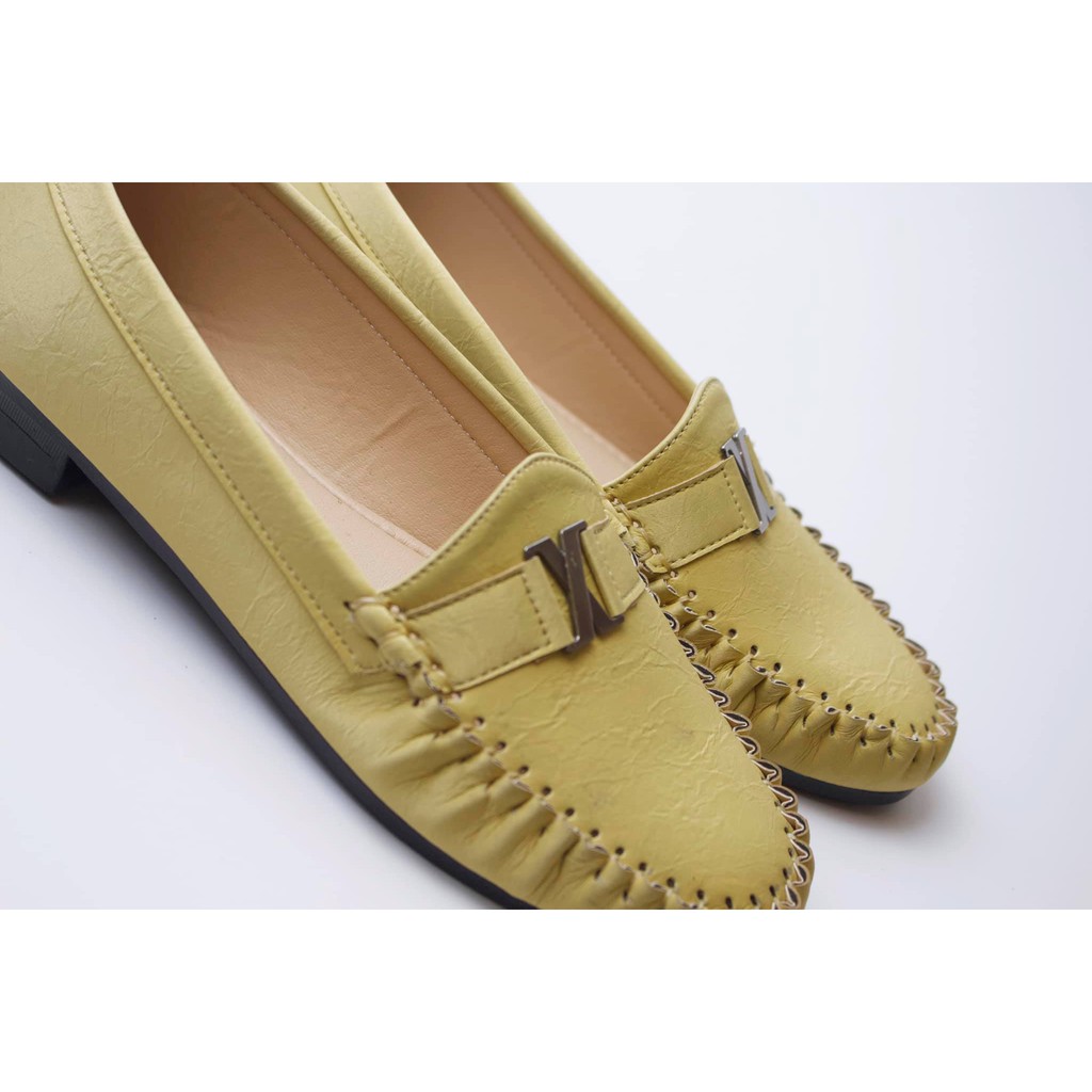 GIÀY MỌI MOCCASIN VÀNG X DA NHĂN CM002Y | BigBuy360 - bigbuy360.vn