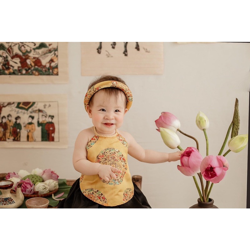 Yếm gấm trang phục tết trung thu