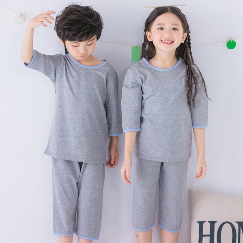 Bộ Đồ Ngủ Gồm Áo Thun In Họa Tiết + Quần Short Dành Cho Bé Trai / Gái