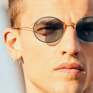 Kính râm Rayban Unisex Beat collection gọng tròn trong suốt trend 2020!