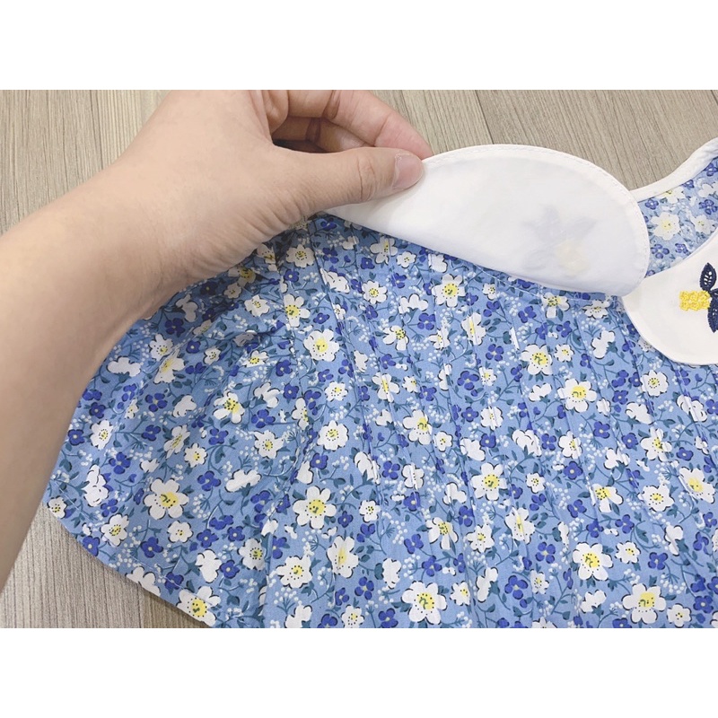 Váy Next hoa nhí xanh - cổ sen thêu hoa cho bé gái