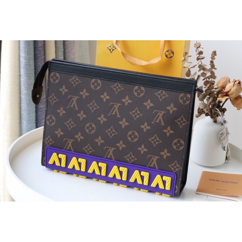 Clutch mẫu mới cho nam thương hiệu Louis Vuitton LV Pochette Voyage da thật cao cấp