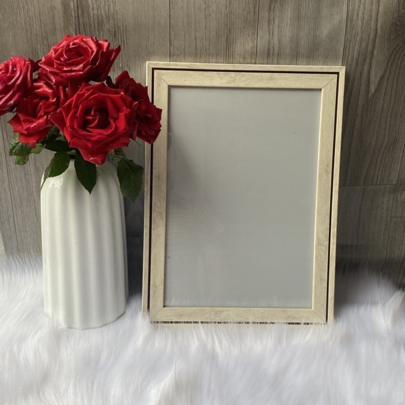 Khung ảnh A4 có viền kẻ, khung trang trí tiệc cưới, treo tường, để bàn - Decor Nhà Xinh