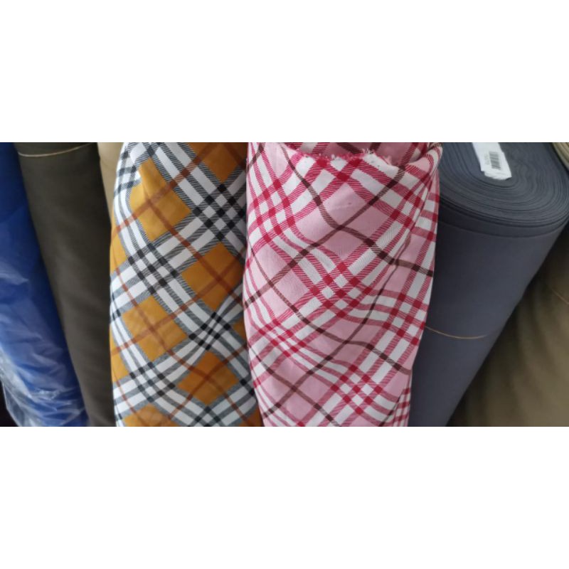 Áo Thun Burberry Vải Voan Thiết Kế Trẻ Trung Hợp Thời Trang