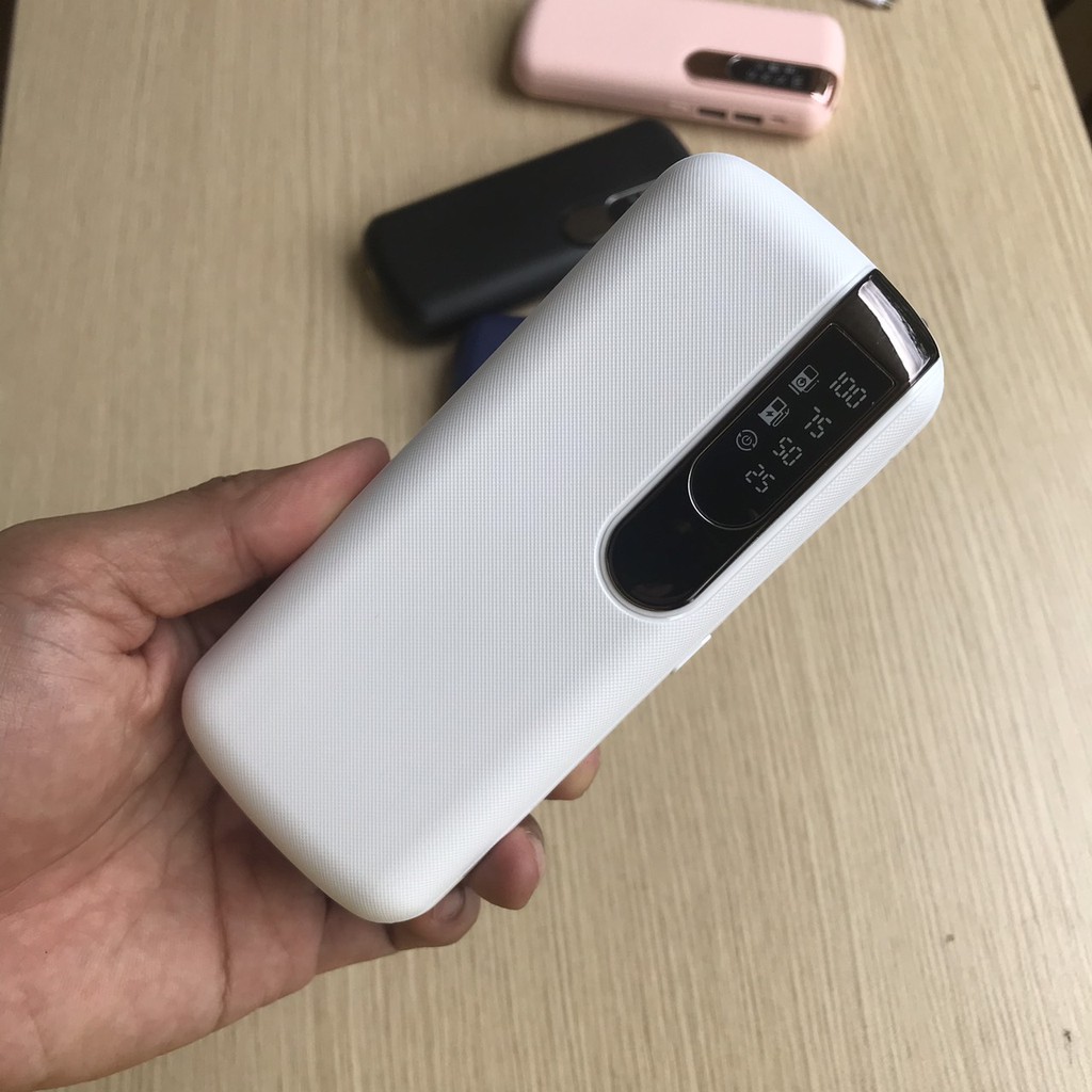 Sạc Dự Phòng 30000 mAh , 2 cổng usb , có màn hình hiển thị phần trăm pin