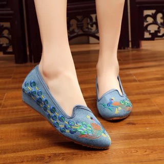 Giày vải thêu( sẵn đen 37)