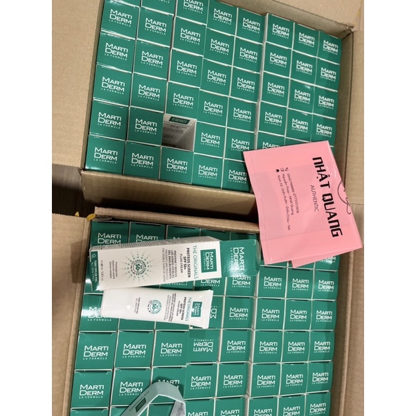 Kem chống nắng martiderm