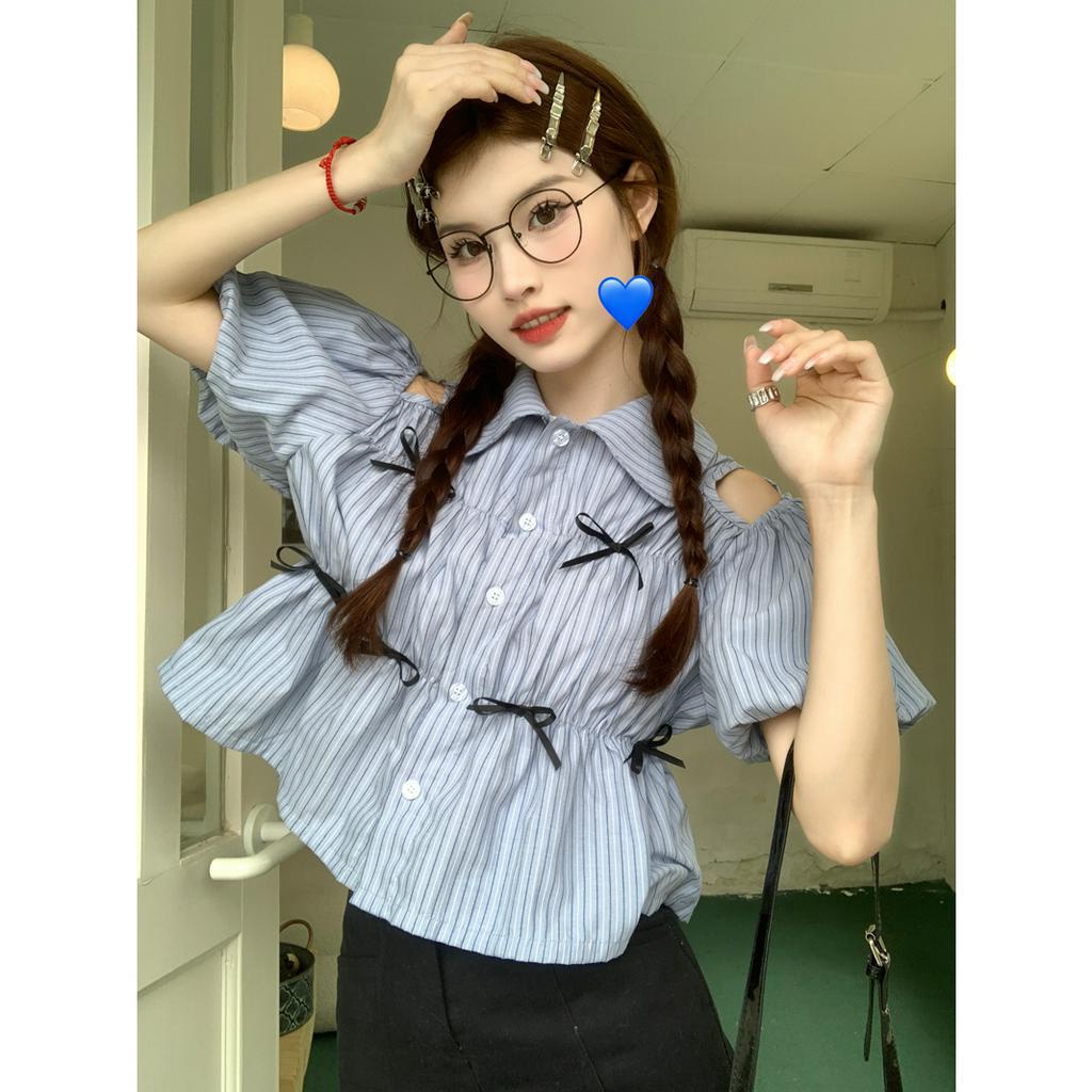 「 WELOVE1 」Áo Sơ Mi Tay Ngắn Phồng Phối Nơ Họa Tiết Kẻ Sọc Xanh Dương Thời Trang Hàn Quốc Dành Cho Bạn Nữ