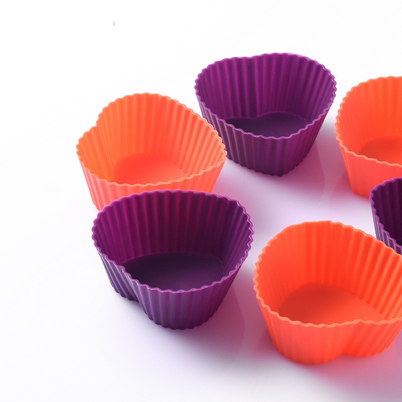 Khuôn bánh cupcake muffin silicon hình trái tim 7cm