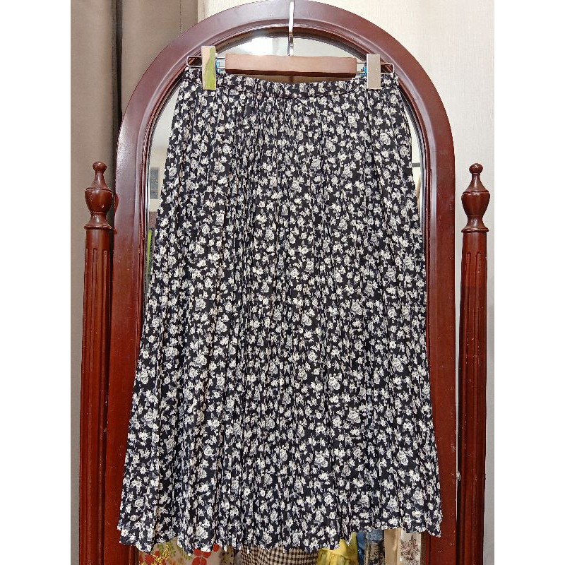 "Hàng khách chốt trên livestream" Chân váy voan Nhật siêu đẹp | BigBuy360 - bigbuy360.vn