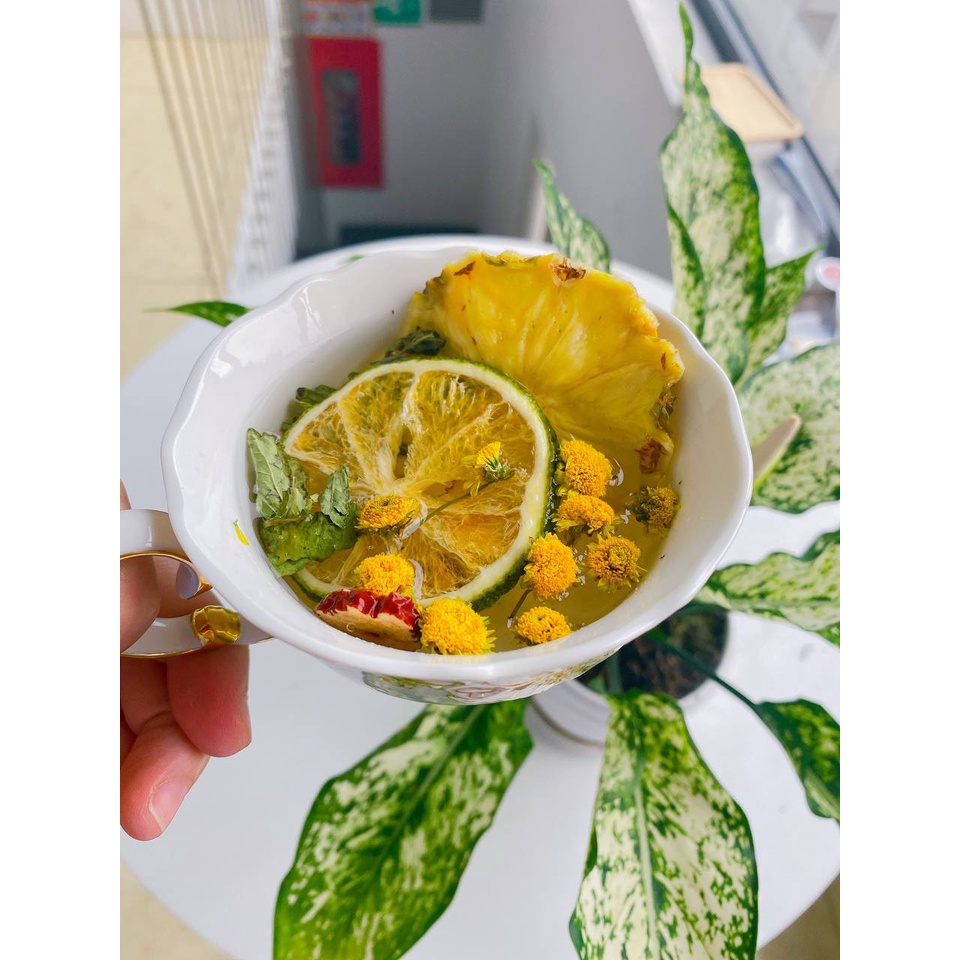 Trà detox hoa quả sấy gồm cam, dứa, hoa cúc, táo đỏ, cỏ ngọt - gói ...