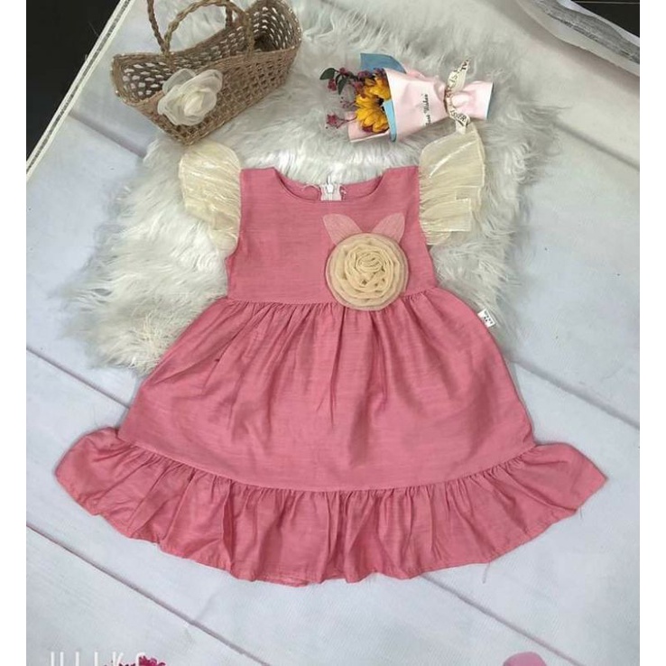 Đầm hoa cánh tiên