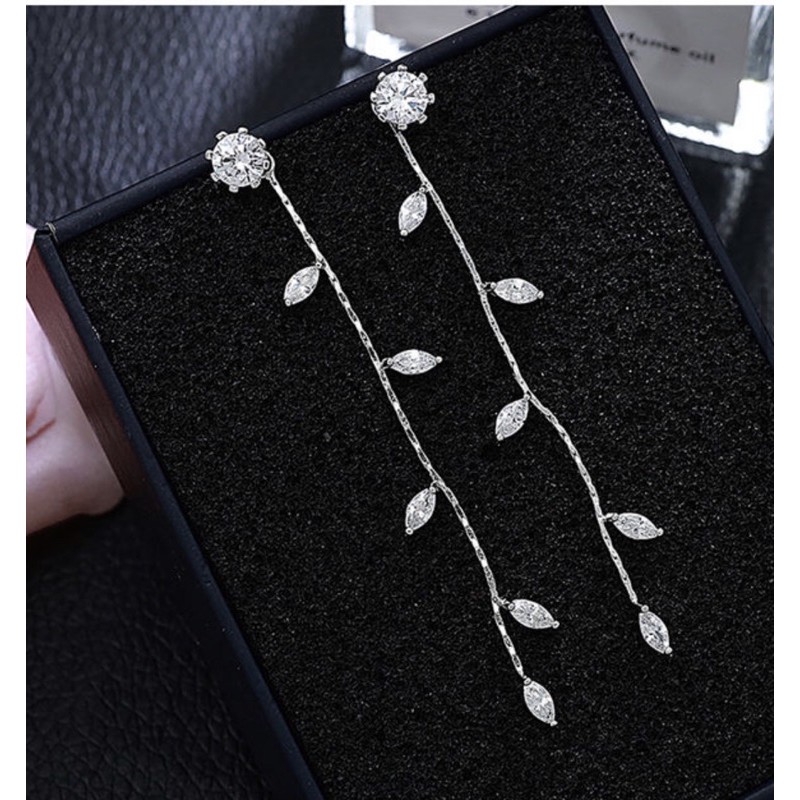 Hoa tai dáng dài phong cách hàn quốc