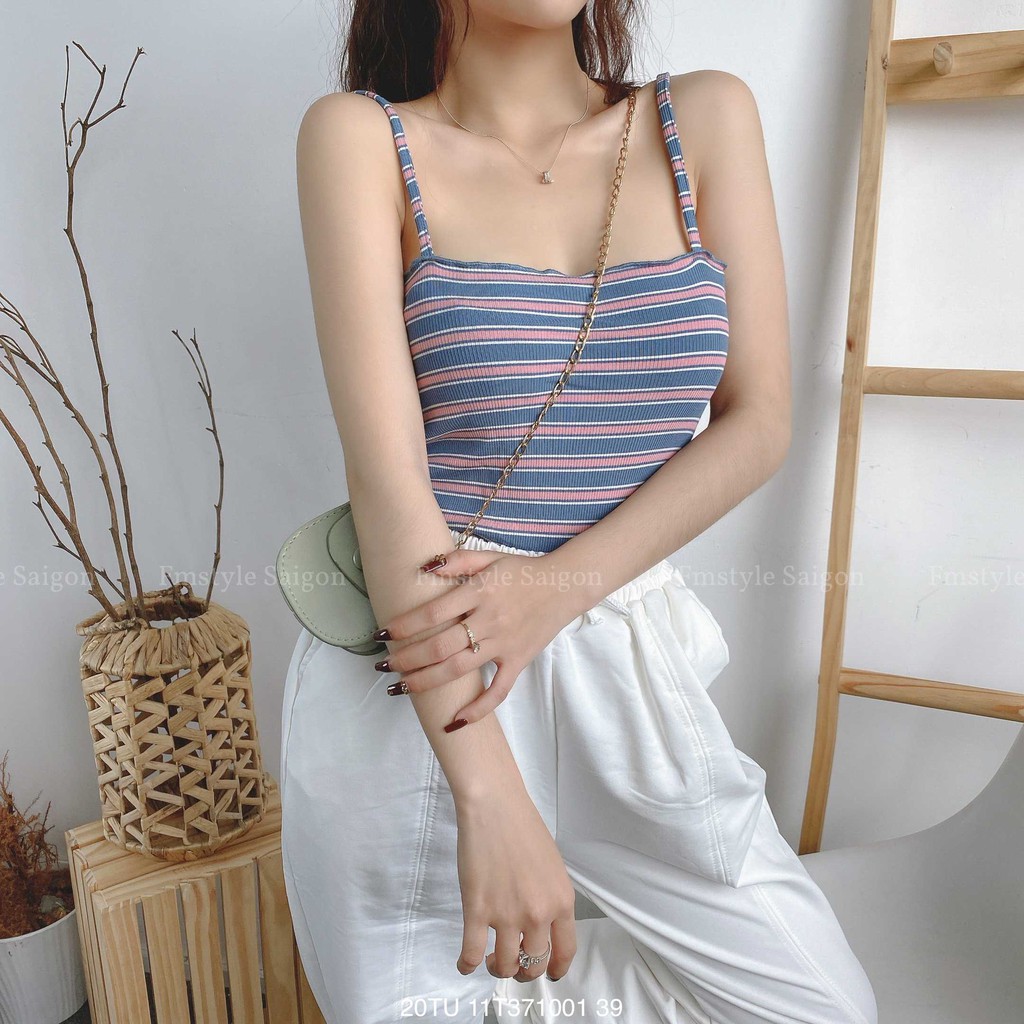 Áo thun 2 dây trơn VM STYLE tua rua basic thời trang ulzzang 22ATU04T371301 | BigBuy360 - bigbuy360.vn