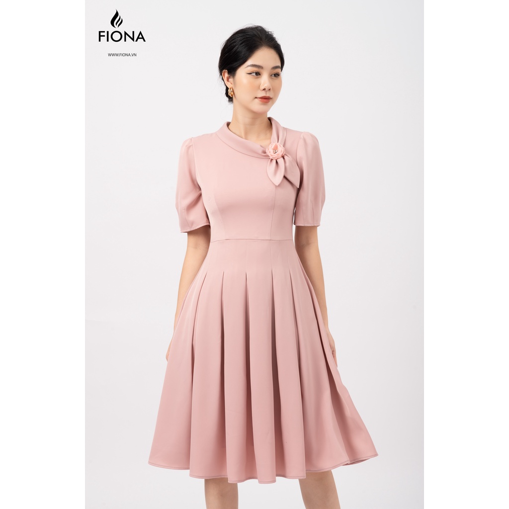 Đầm nữ dáng xòe, đầm thiết kế lá cổ lệch cài hoa tay và tùng xếp ly FIONA F451365