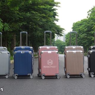 Vali nhựa size 24 hùng phát 841