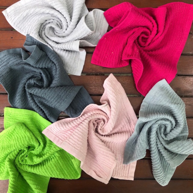 Set 3 khăn lau 100% cotton.