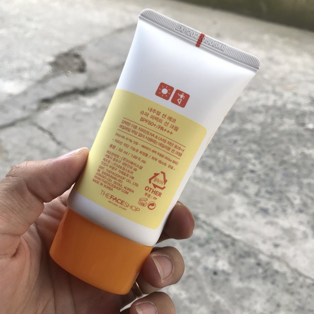 Kem chống nắng Natural Sun Eco Super Perfect Sun Cream 50ml cho da dầu mụn nhạy cảm hỗn hợp da mặt khô LaLa Beauty