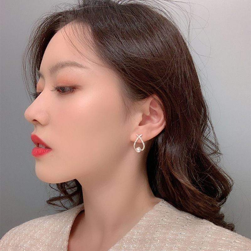 Khuyên Tai Hàn Quốc Đơn Giản Tinh Xảo Chất Lượng Cao Quyến Rũ Cho Nữ