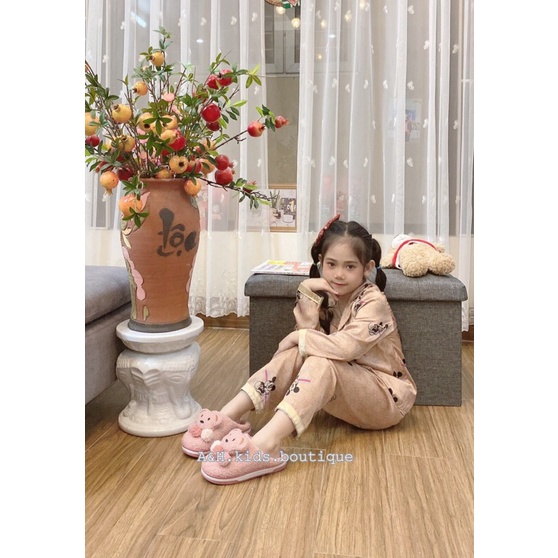 (jean baby kho sỉ)bộ ngủ,pijama  dài tay vải lụa hoạ tiết cao cấp cho bé gái (10-23kg)