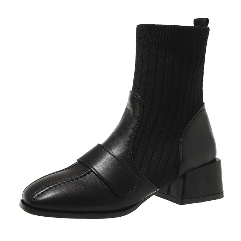 Boots cổ ngắn len giữ form hot 2021