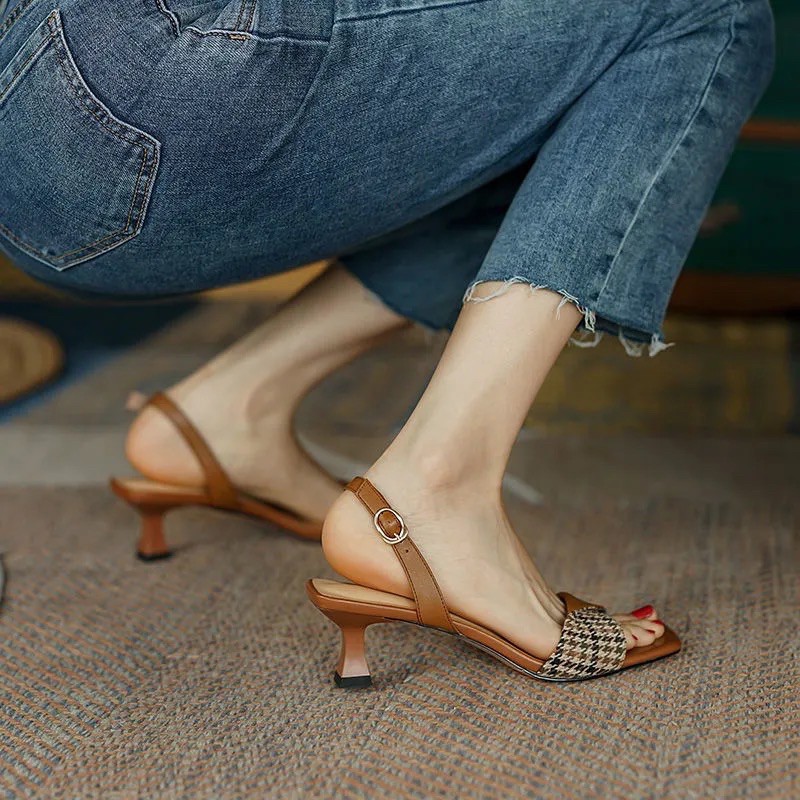Giày Sandal quai sau