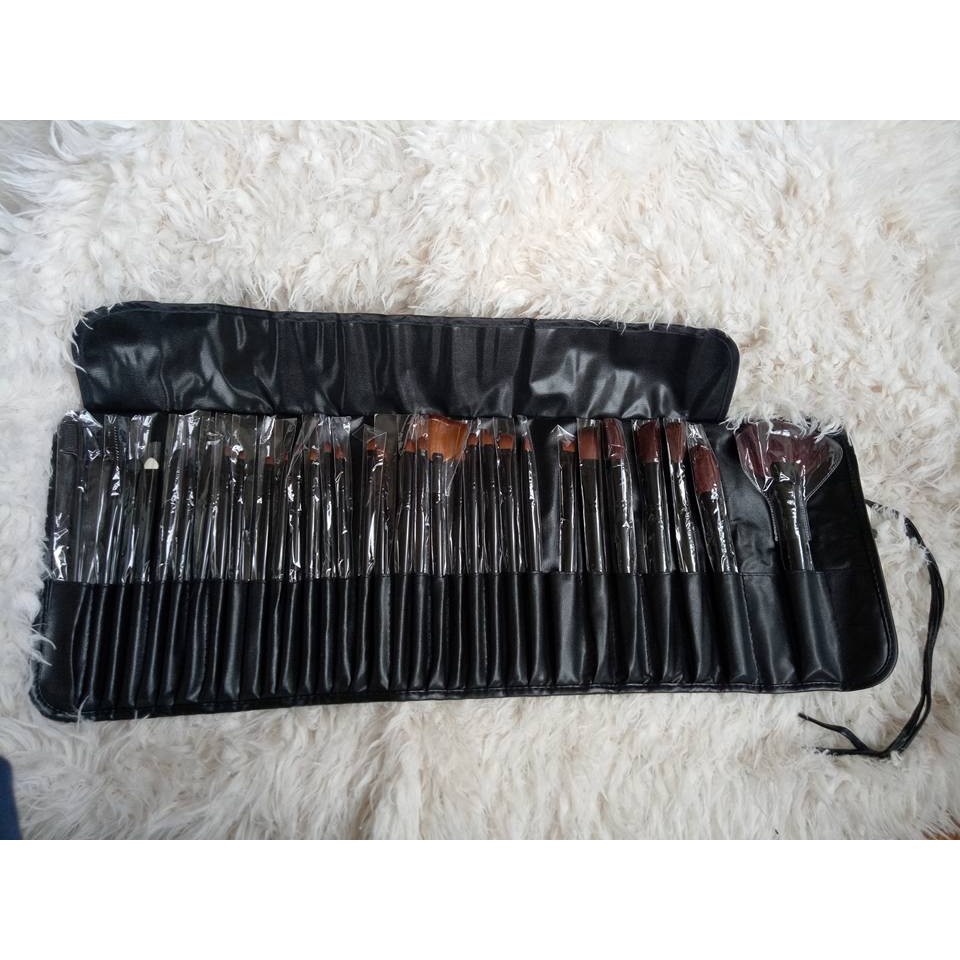 Bộ cọ trang điểm 32 cây