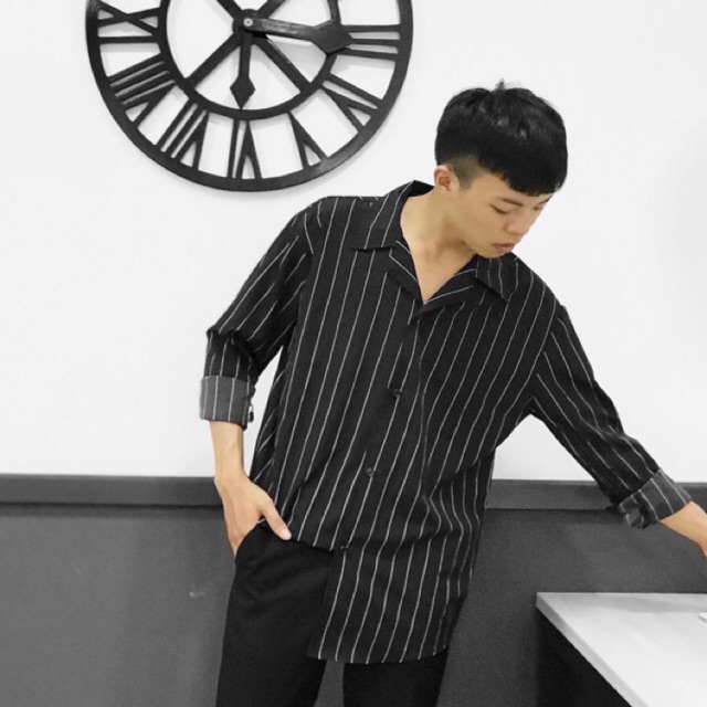 Áo sơ mi sọc thần thánh