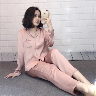 Bộ lụa viền bèo nhí