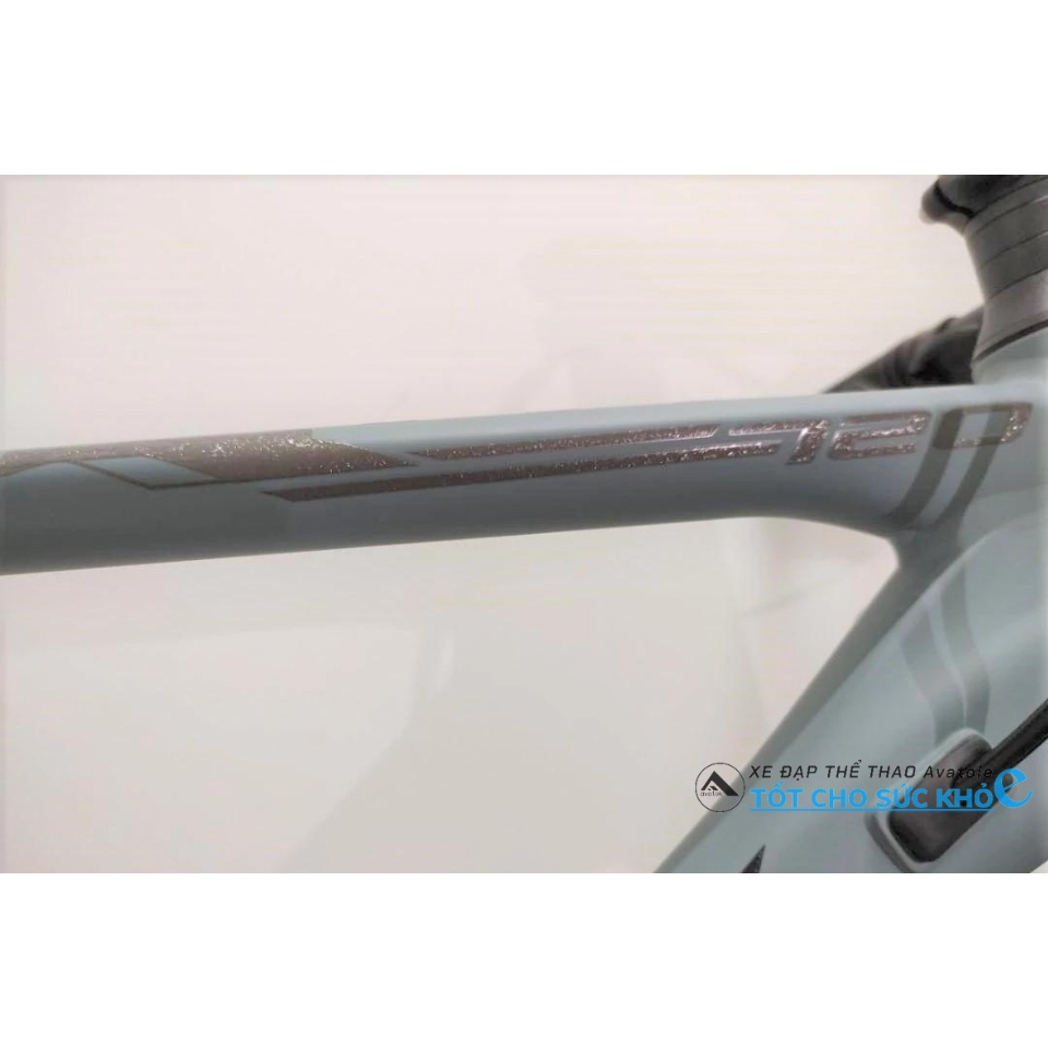 Giant 2022 ATX 720, Khung Hợp Kim Nhôm GIANT ATX ALUXX 7 26" size XS S M, Phanh Tektro, Shimano 21 speed, màu xám