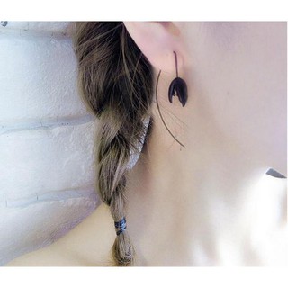 Bông tai hoa tulip đen