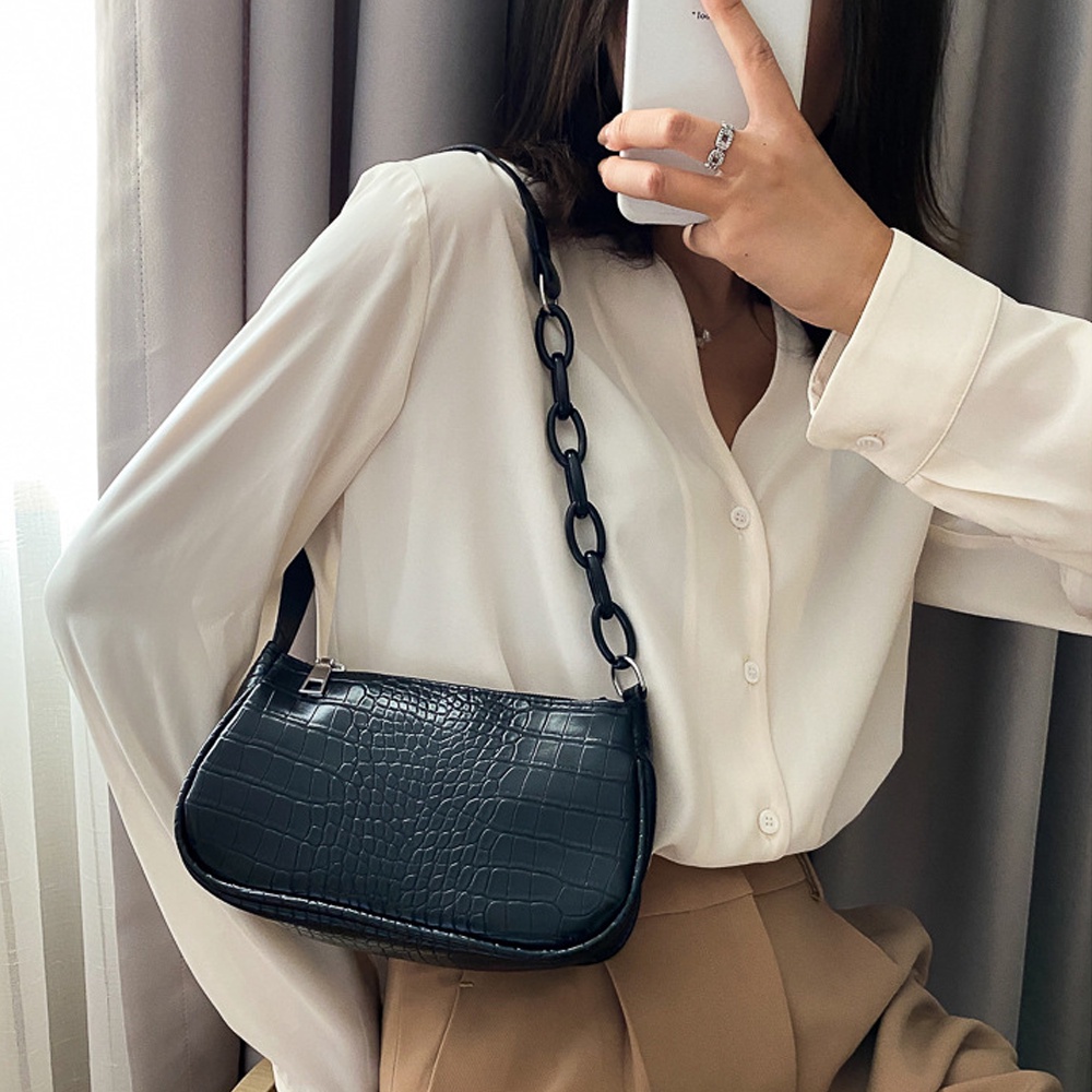 Túi Kẹp Nách Nữ Vân Da Cá Sấu Dây Đeo Phối Xích Nhựa Chất Liệu Pu Cao Cấp Cực Đẹp Cho Nữ