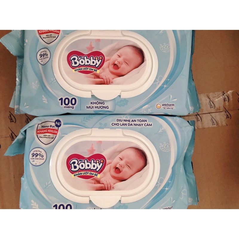 Khăn ướt Bobby Nano bạc kháng khuẩn