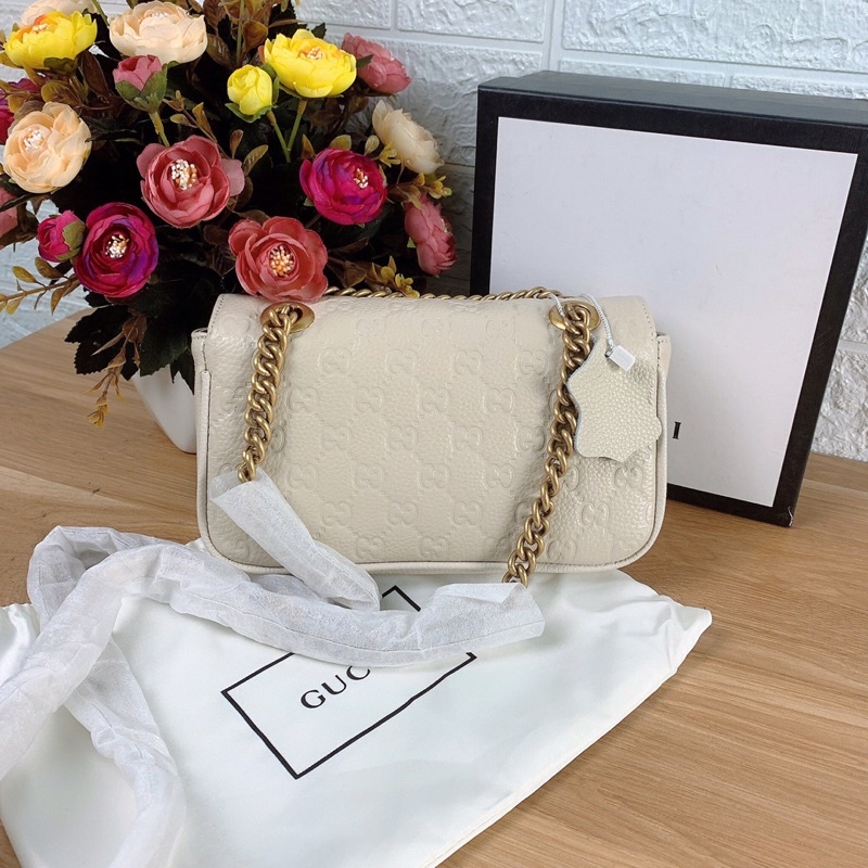 Túi xách Gucci Marmont màu trắng size 22cm