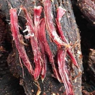 Thịt trâu sấy gác bếp, tặng kèm chẩm chéo. 415k/gói 500g