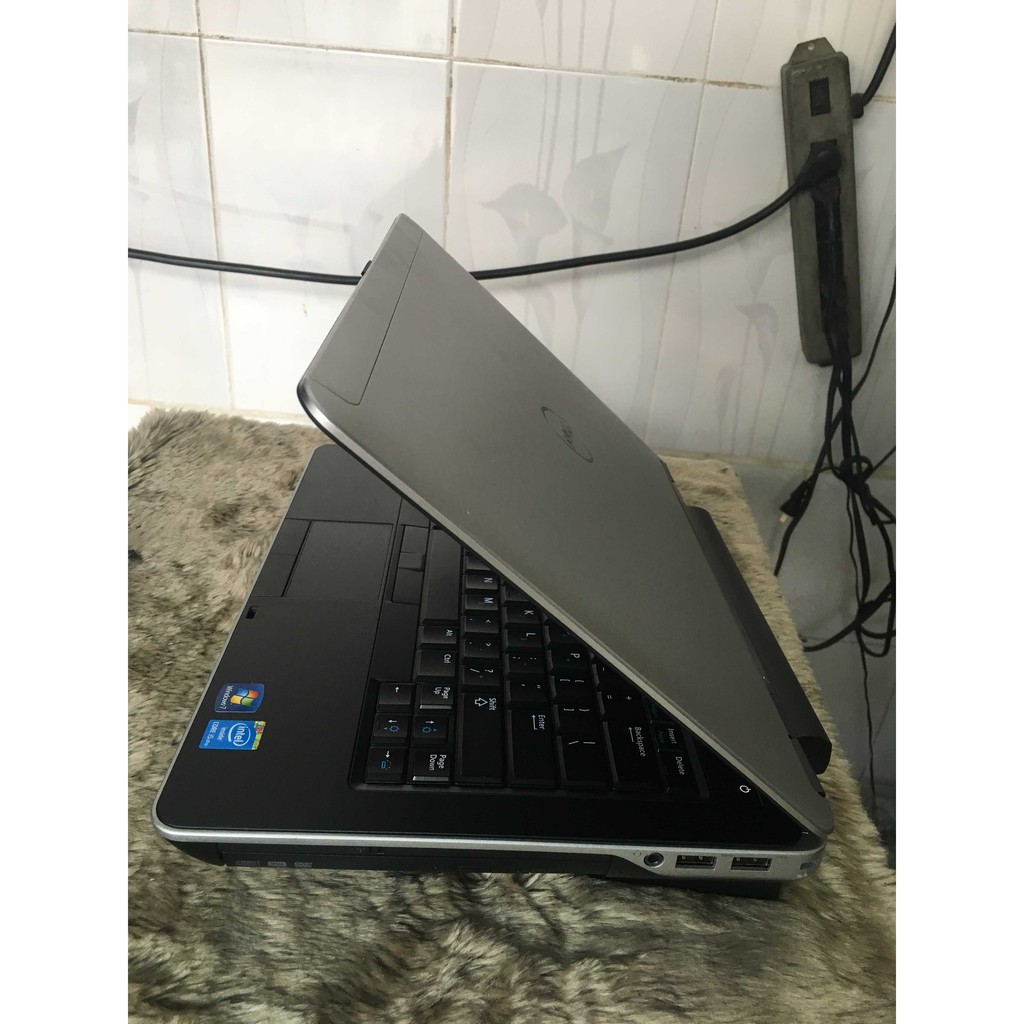 Laptop Dell Latitude E6440-Mạnh mẽ với chip M thế hệ-Bền bỉ theo thời gian giá cả phù hợp | BigBuy360 - bigbuy360.vn