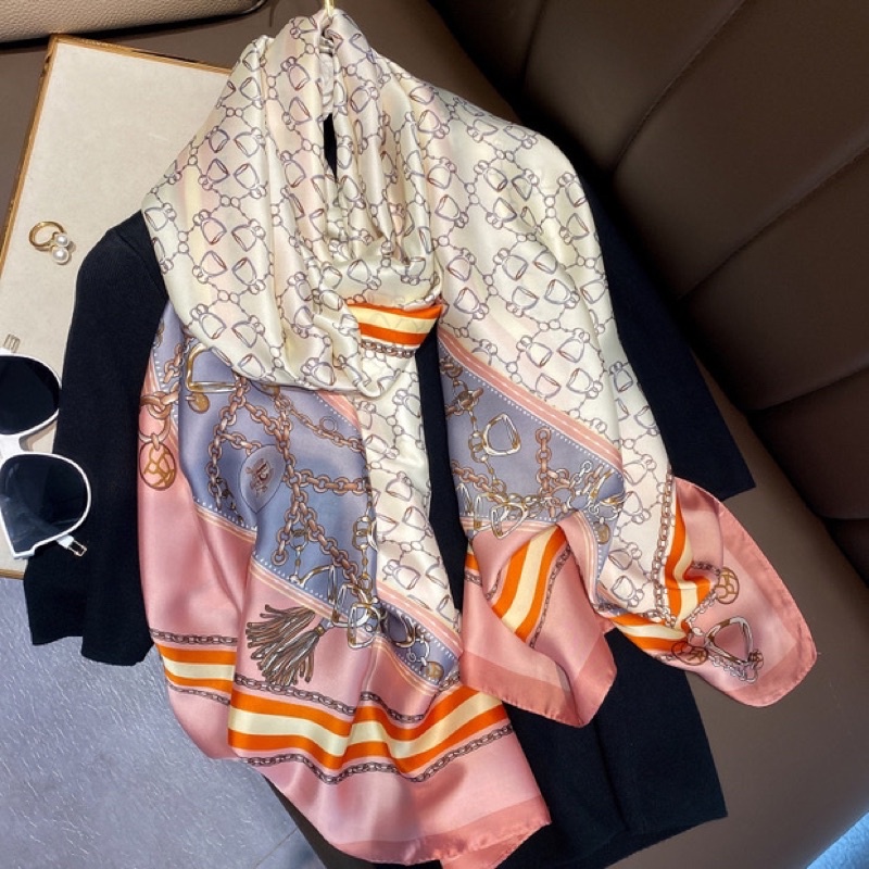 Khăn choàng cổ lụa cao cấp in hình dây xích size 90x180cm - Maben