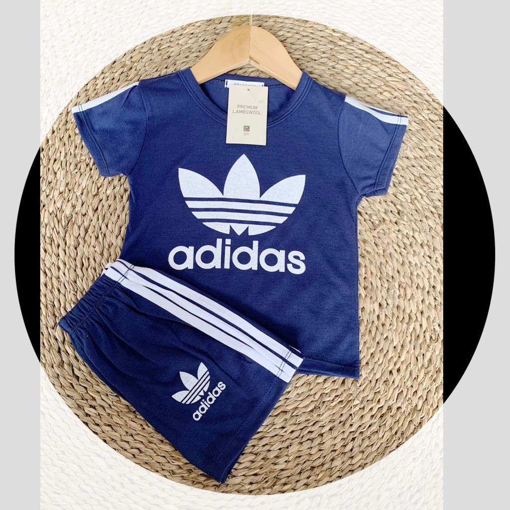 Bộ Adidasss siêu đẹp siêu đáng yêu