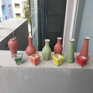 Bộ 10 bình gốm sứ mini trang trí kệ gỗ