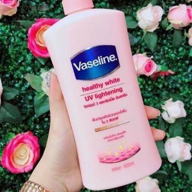 Sữa Dưỡng Thể trắng da Vaseline Usa 725ml