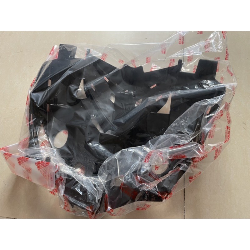 Nhựa nhám ốp mặt nạ exciter 150 các đời từ 2015-2020