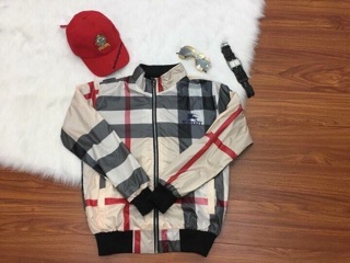 Áo khoác dù Burberry 254